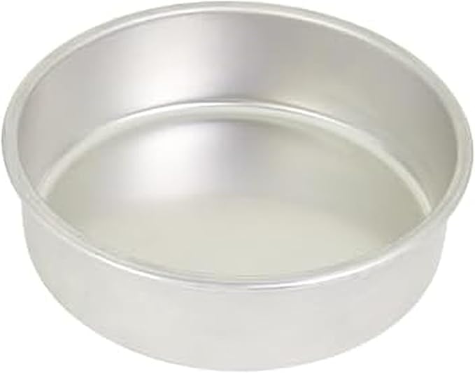 Chicago Metallic Recycled Aluminum 8 inch Round Cake Pan by ChicagoMetallic